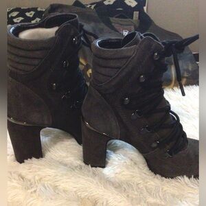 DKNY Lenni boots